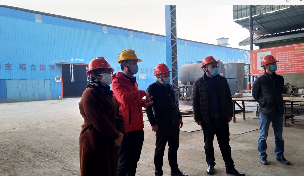 川交路橋黨委副書記、職工董事、工會(huì)主席何澤中到廣漢片區(qū)各單位督查防疫及復(fù)工情況