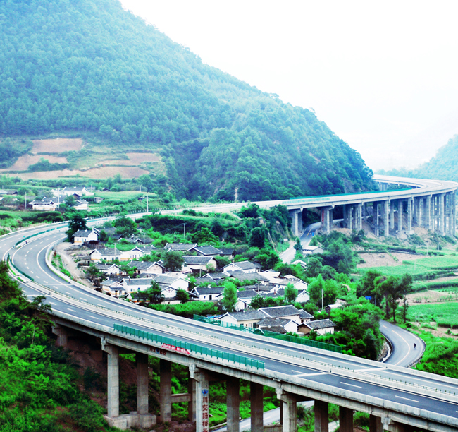 2007年-四川雅（安）西（昌）高速公路拖烏二...