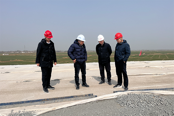 川交公司黨委委員、總工程師汪碧云赴邯港高速TJ1-2項(xiàng)目調(diào)研